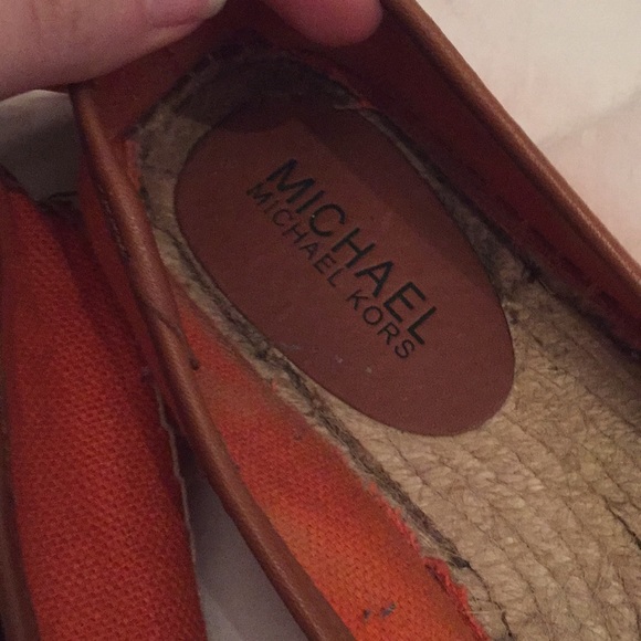 Cute Michael Kors shoes - Picture 3 of 4